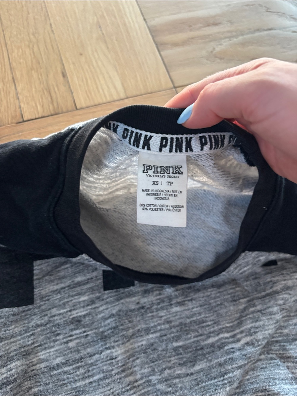 Victoria's Secret PINK Gray Sweatshirt with Teal-Print Sleeve Panels - Picture 2 of 3